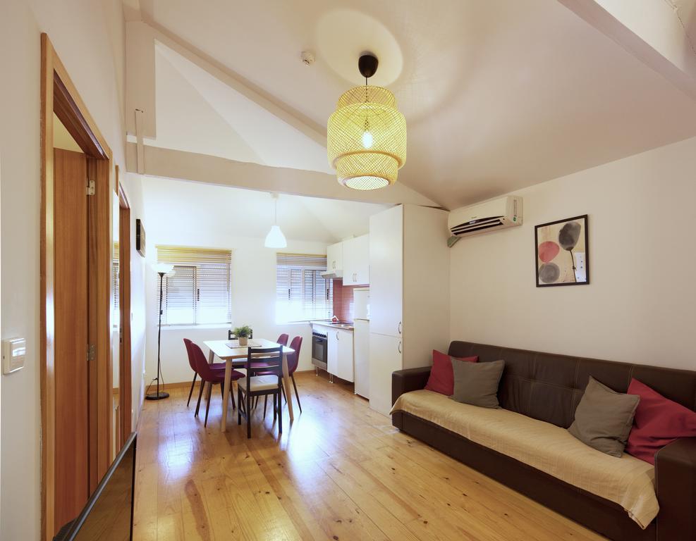 Aparthotel Oporto Entreparedes Extérieur photo