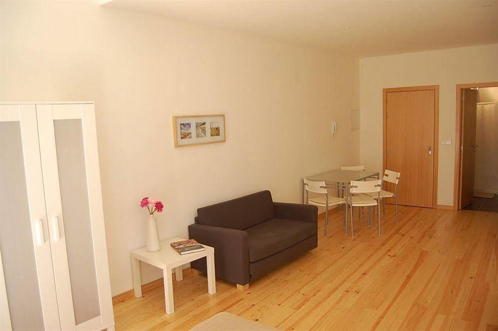 Aparthotel Oporto Entreparedes Extérieur photo